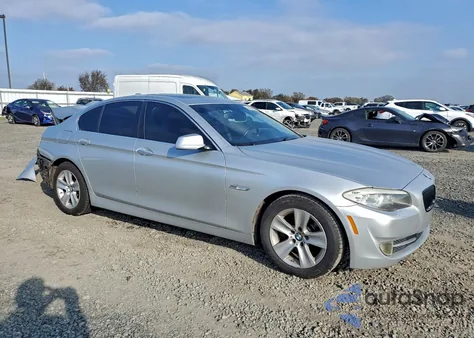 2011 BMW 528 I z USA, uszkodzony, nr VIN WBAFR1C54BC739335